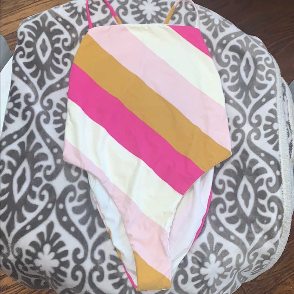 Billabong🌸bathing suit🌟